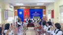 tặng hoa BCH cũ.jpg - 