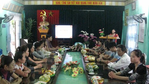 Đ.c Trần Thị Tuyết Nhung - CTCĐ ôn lại truyền thống ngày PNVN
